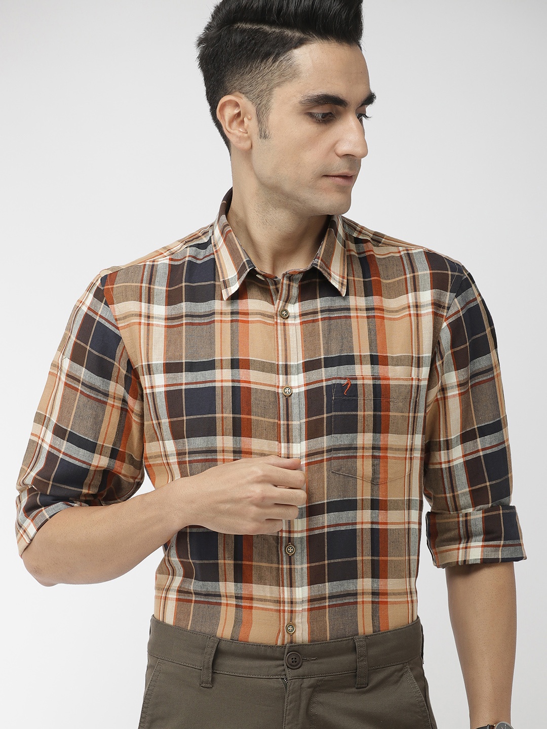 

Indian Terrain Men Khaki & Brown Slim Fit Checked Casual Shirt