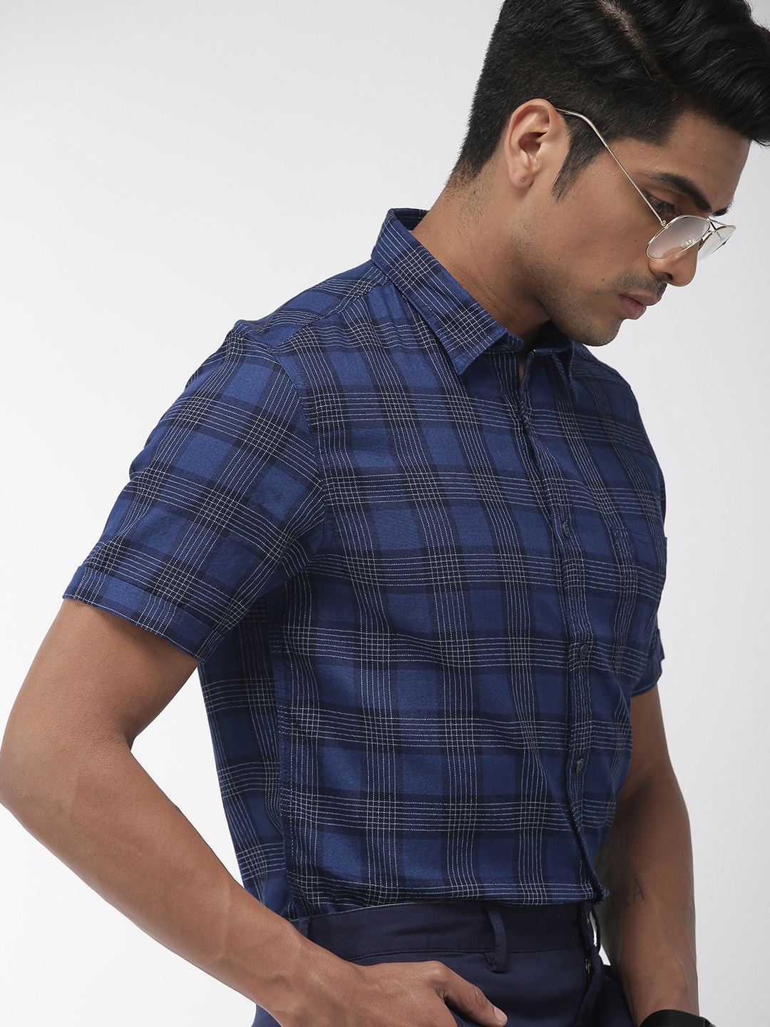 

Indian Terrain Men Navy Blue & White Slim Fit Checked Smart Casual Shirt