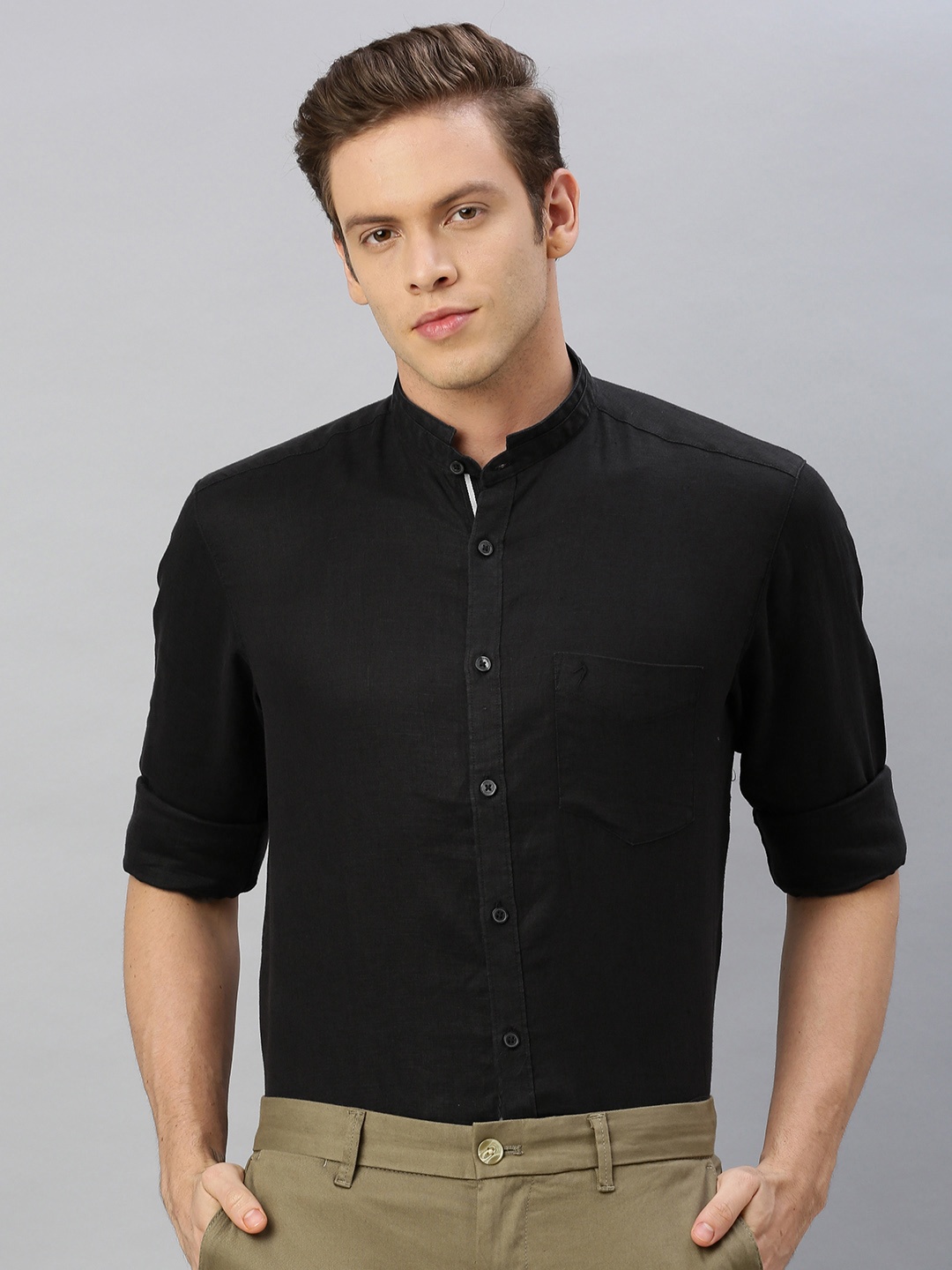 

Indian Terrain Men Black Slim Fit Solid Casual Shirt