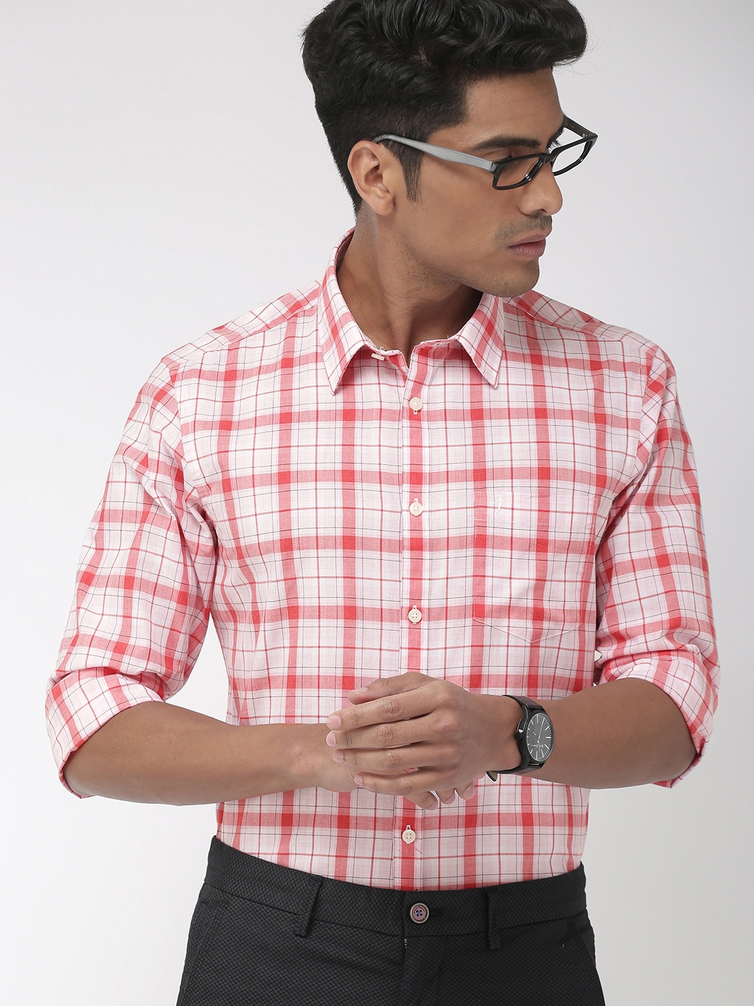 

Indian Terrain Men Red & White Slim Fit Checked Smart Casual Shirt