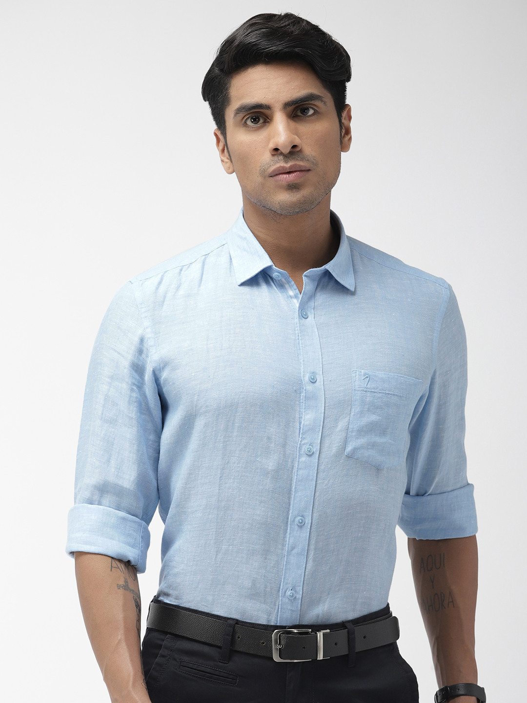 

Indian Terrain Men Blue Slim Fit Solid Smart Casual Shirt