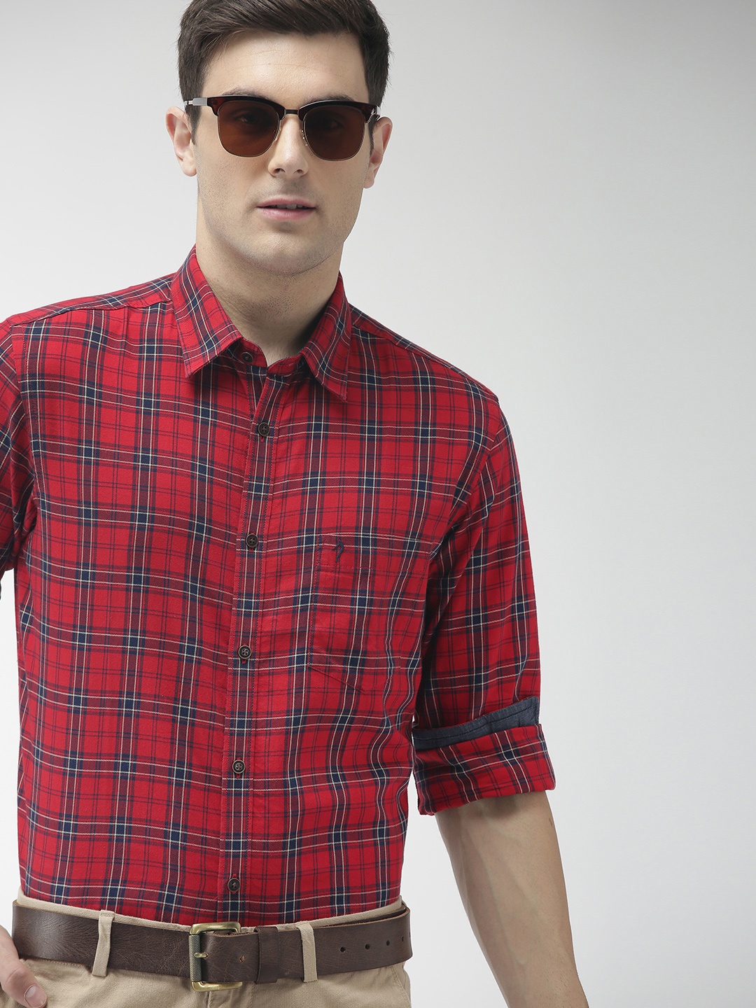 

Indian Terrain Men Red & Navy Blue Slim Fit Checked Smart Casual Shirt