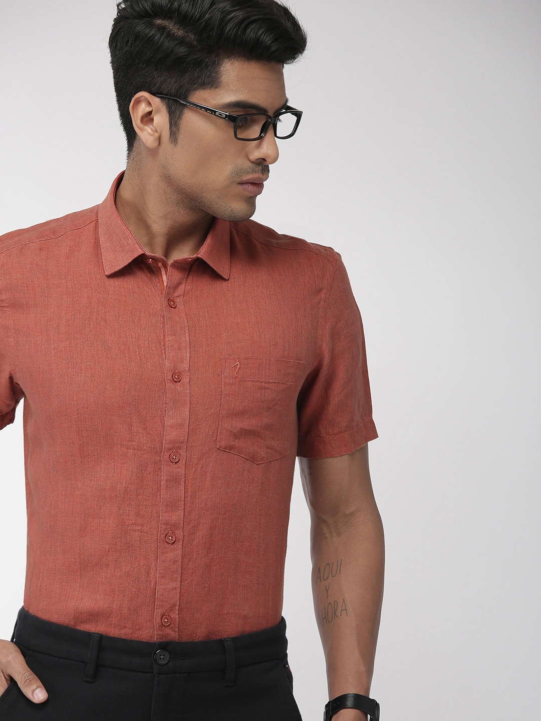 

Indian Terrain Men Rust Red Slim Fit Solid Linen Smart Casual Shirt