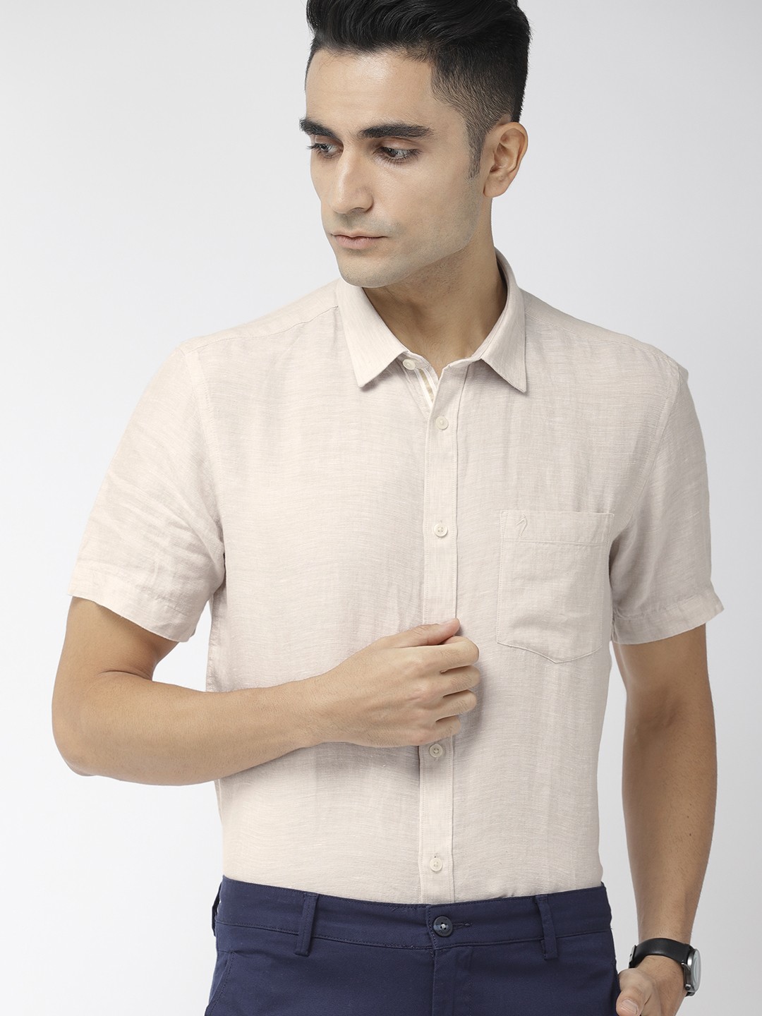 

Indian Terrain Men Off-White Slim Fit Solid Casual Shirt
