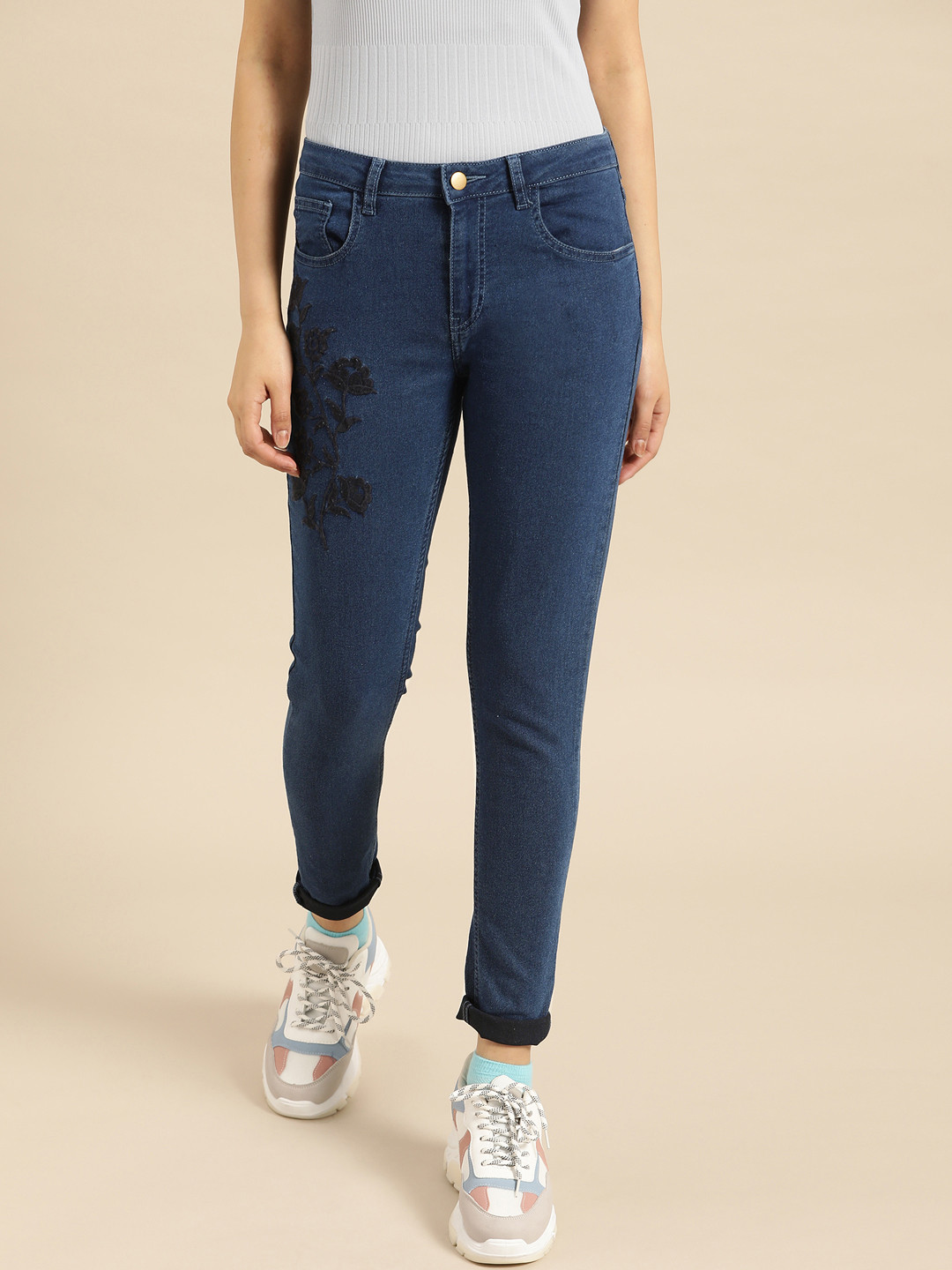 

DressBerry Women Blue Skinny Fit Mid-Rise Clean Look Stretchable Ankle Length Jeans