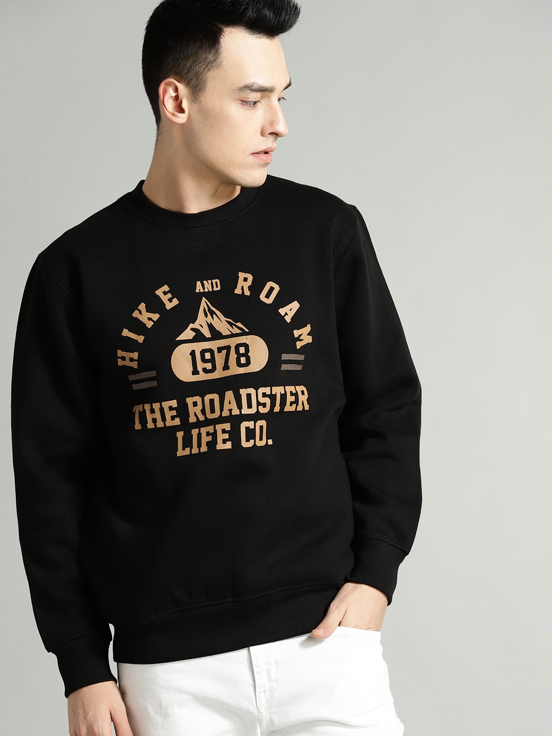 

The Roadster Lifestyle Co Men Black Printed Sweatshirt