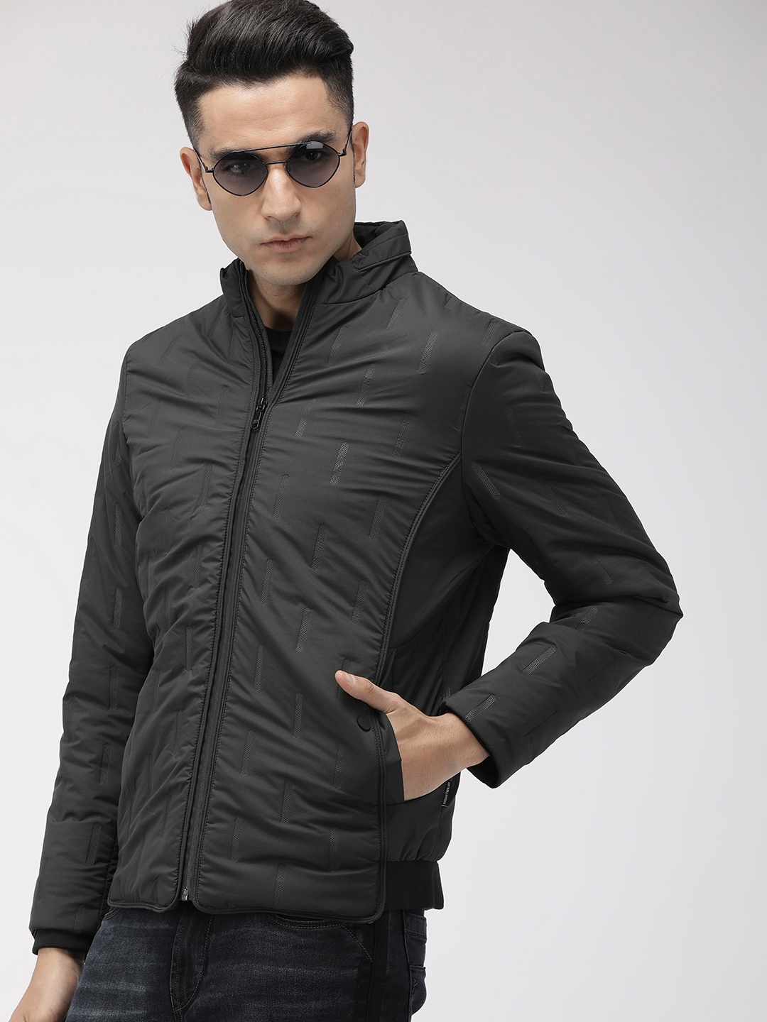 

Indian Terrain Men Charcoal Grey Self Design Insulator Padded Jacket