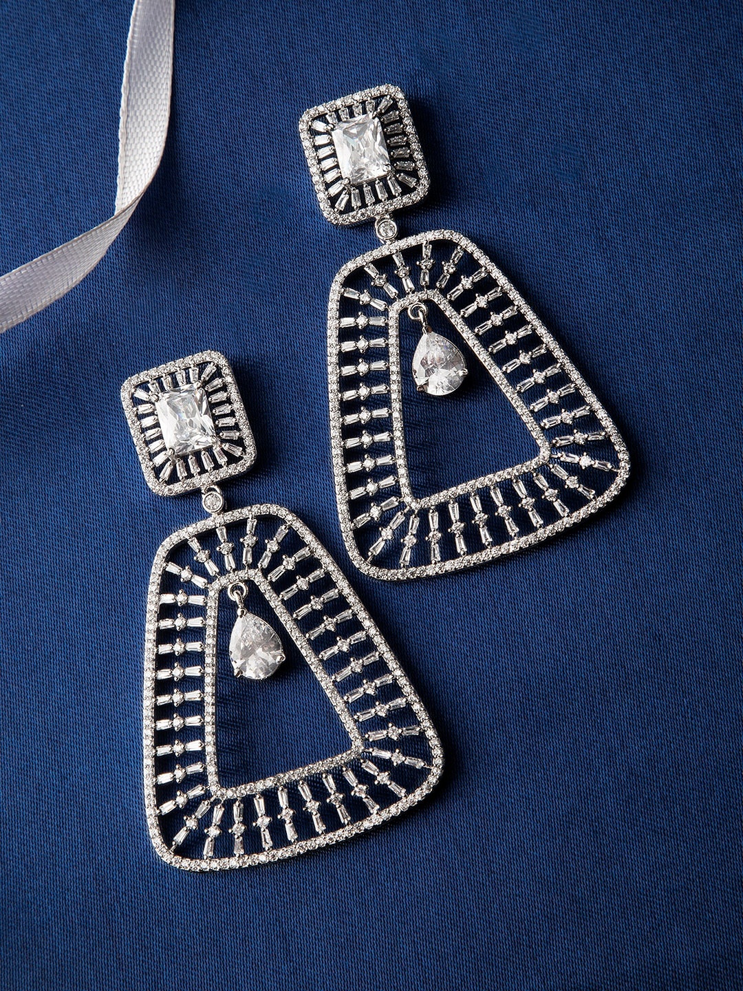 

Rubans Silver-Toned & White Handcrafted Geometric Drop Earrings