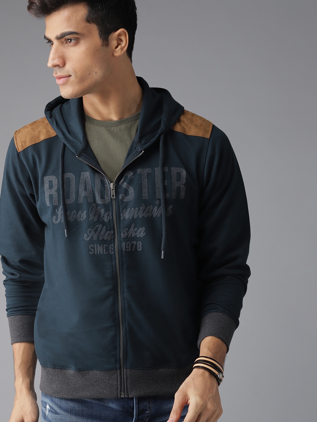 

The Roadster Lifestyle Co Men Navy Blue & Charcoal Grey Printed Hooded Sweatshirt