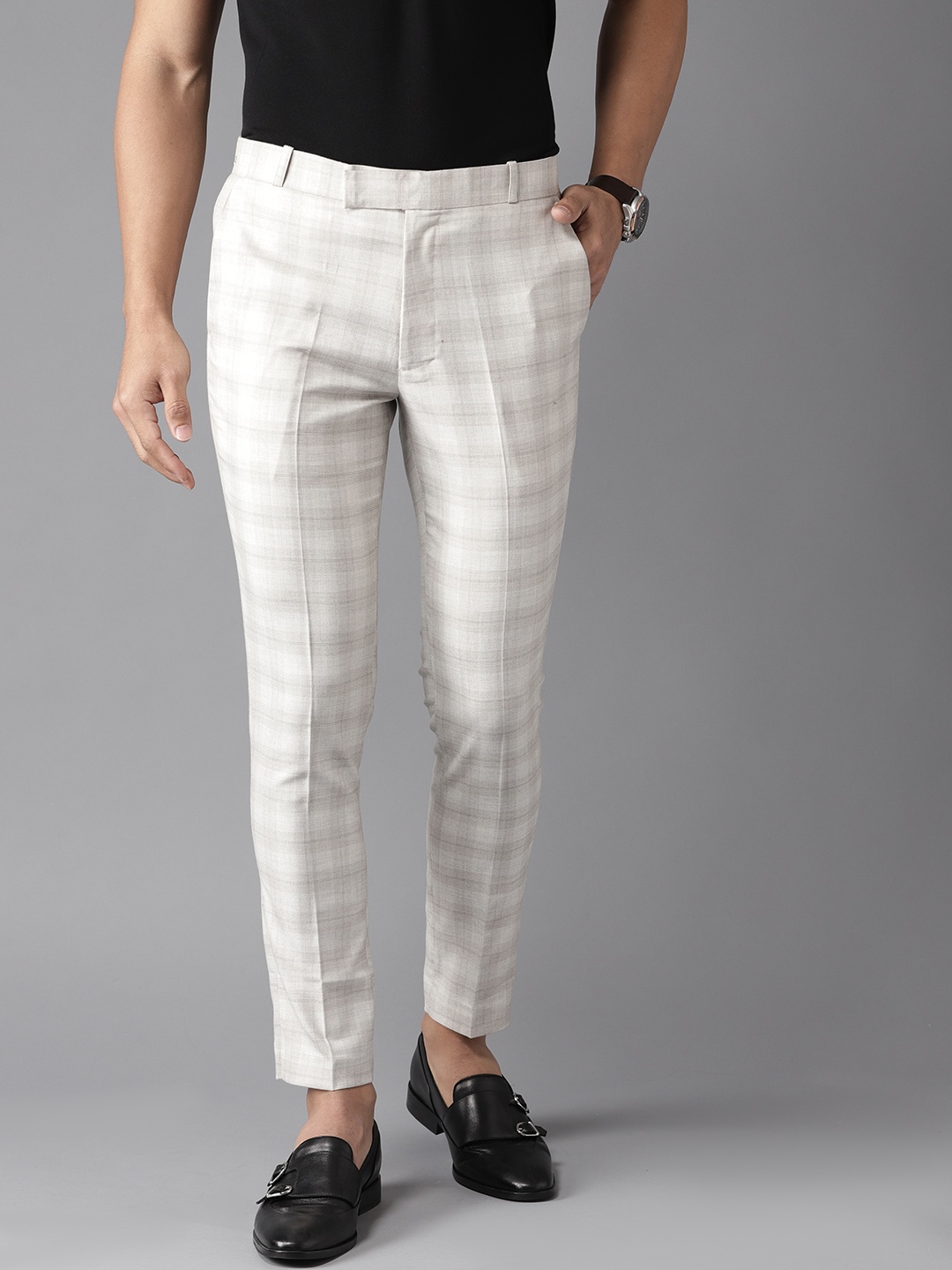 

DENNISON Men Off-White & Grey Smart Tapered Fit Checked Regular Trousers