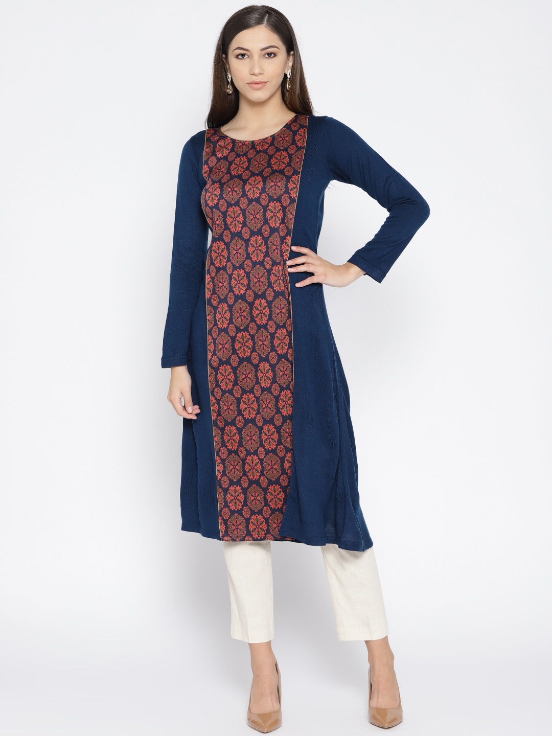 

AURELIA Women Navy Blue & Pink Floral Print Knitted Winter A-Line Kurta