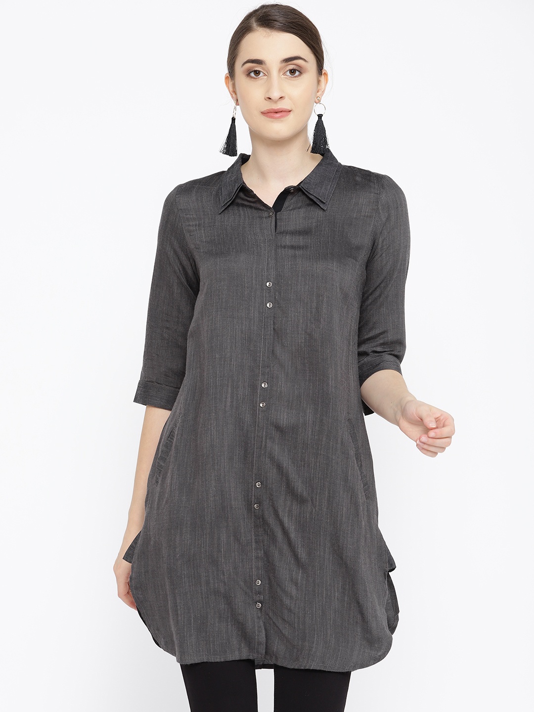 

AURELIA Women Charcoal Grey Solid Straight Kurta