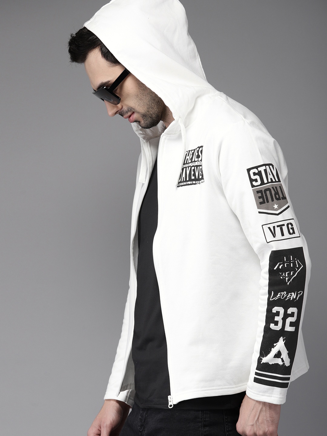 

HERE&NOW Men White Solid Hooded Sweatshirt