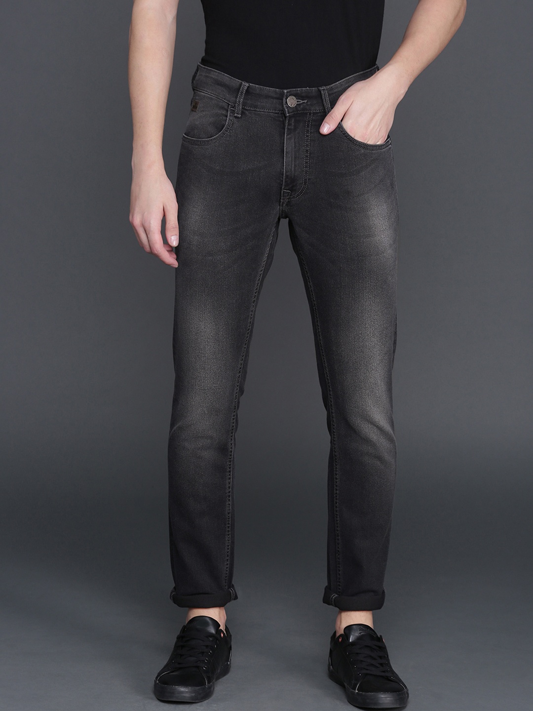 

WROGN Men Charcoal Grey Slim Fit Mid-Rise Clean Look Stretchable Jeans
