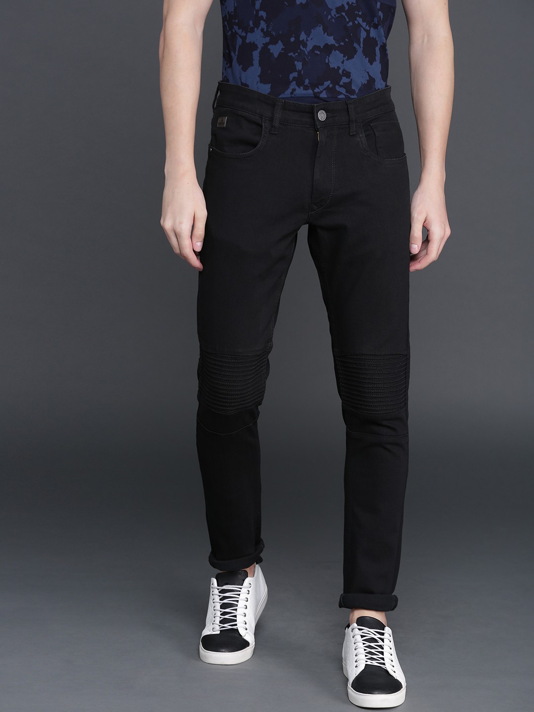 

WROGN Men Black Slim Fit Mid-Rise Clean Look Stretchable Jeans