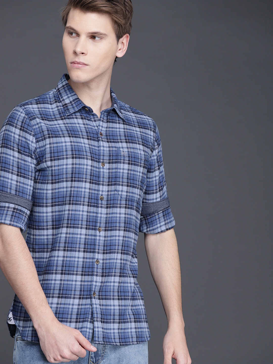 

WROGN Men Blue Slim Fit Checked Casual Shirt