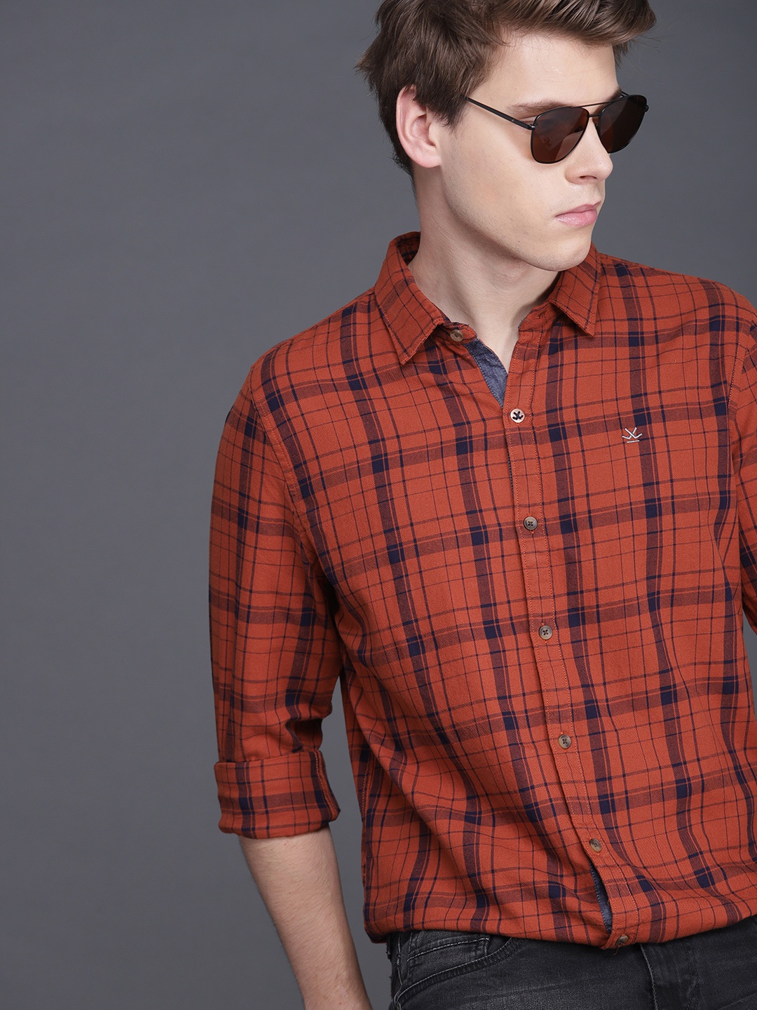 

WROGN Men Rust Orange & Navy Blue Slim Fit Checked Casual Shirt