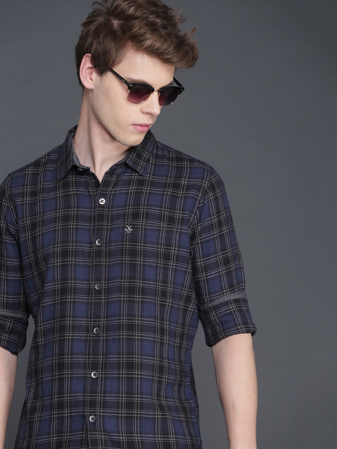 

WROGN Men Black & Blue Slim Fit Checked Casual Shirt