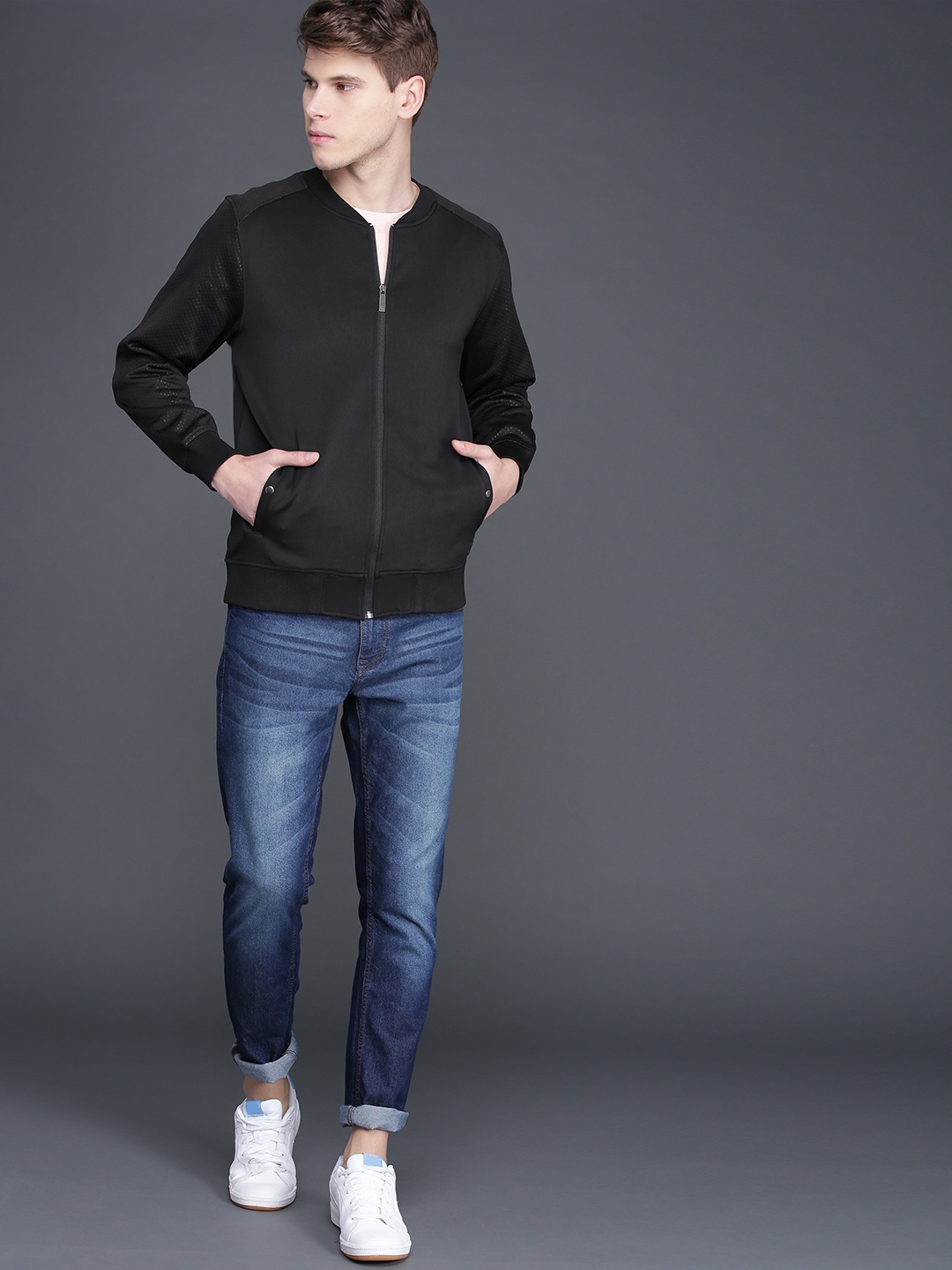 

WROGN Men Black Solid Sweatshirt