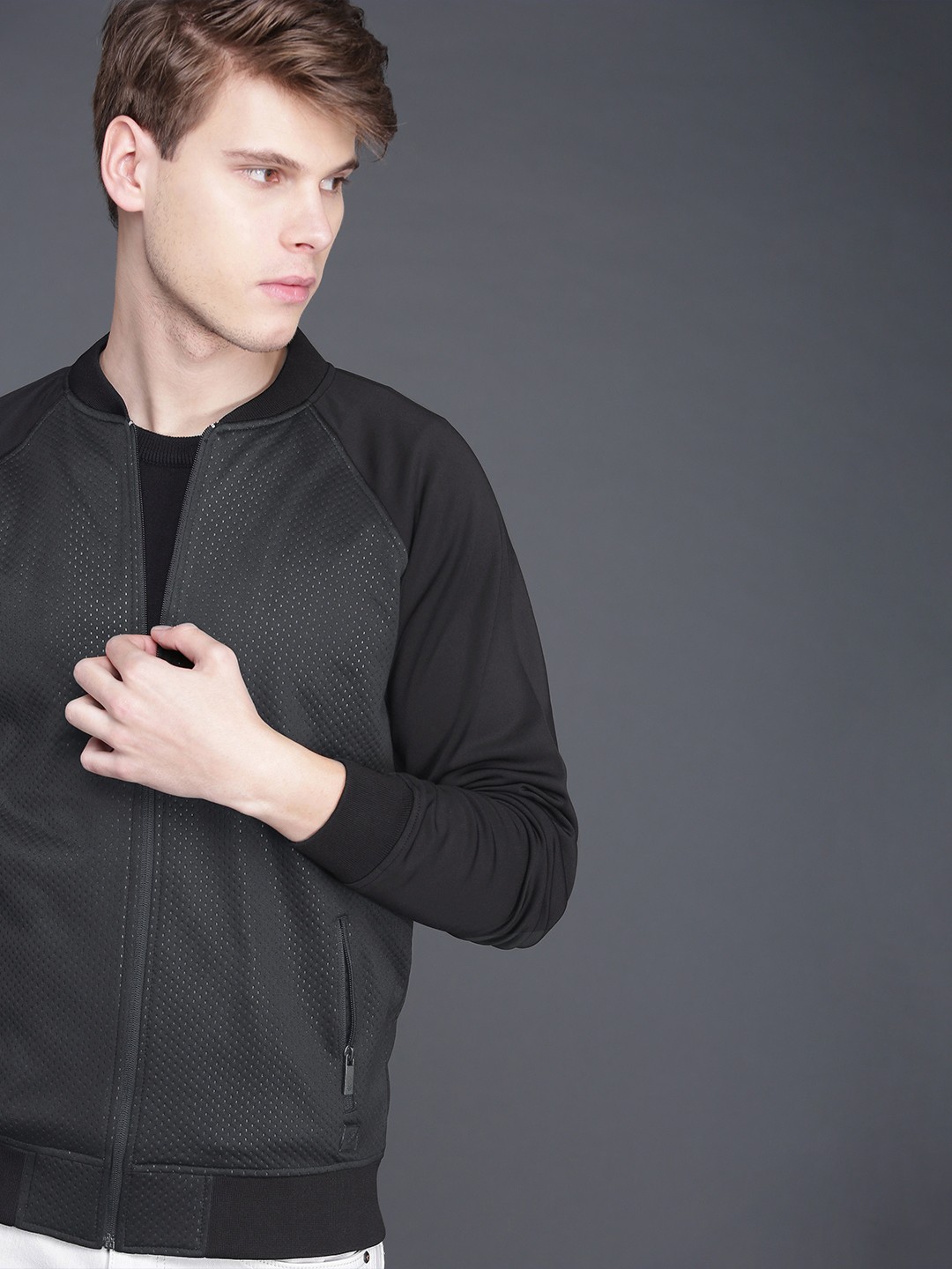 

WROGN Men Black Solid Sweatshirt