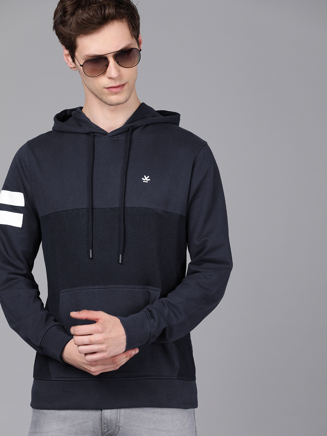 

WROGN Men Navy Blue Solid Hooded Slim Fit Sweatshirt