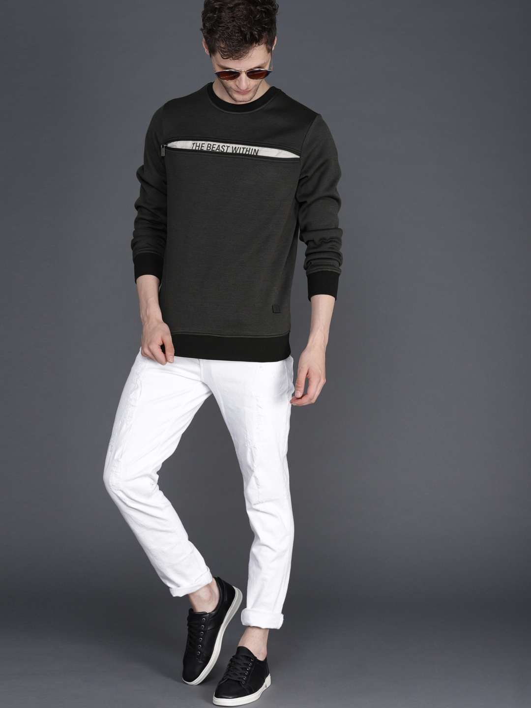 

WROGN Men Charcoal Grey Solid Sweatshirt