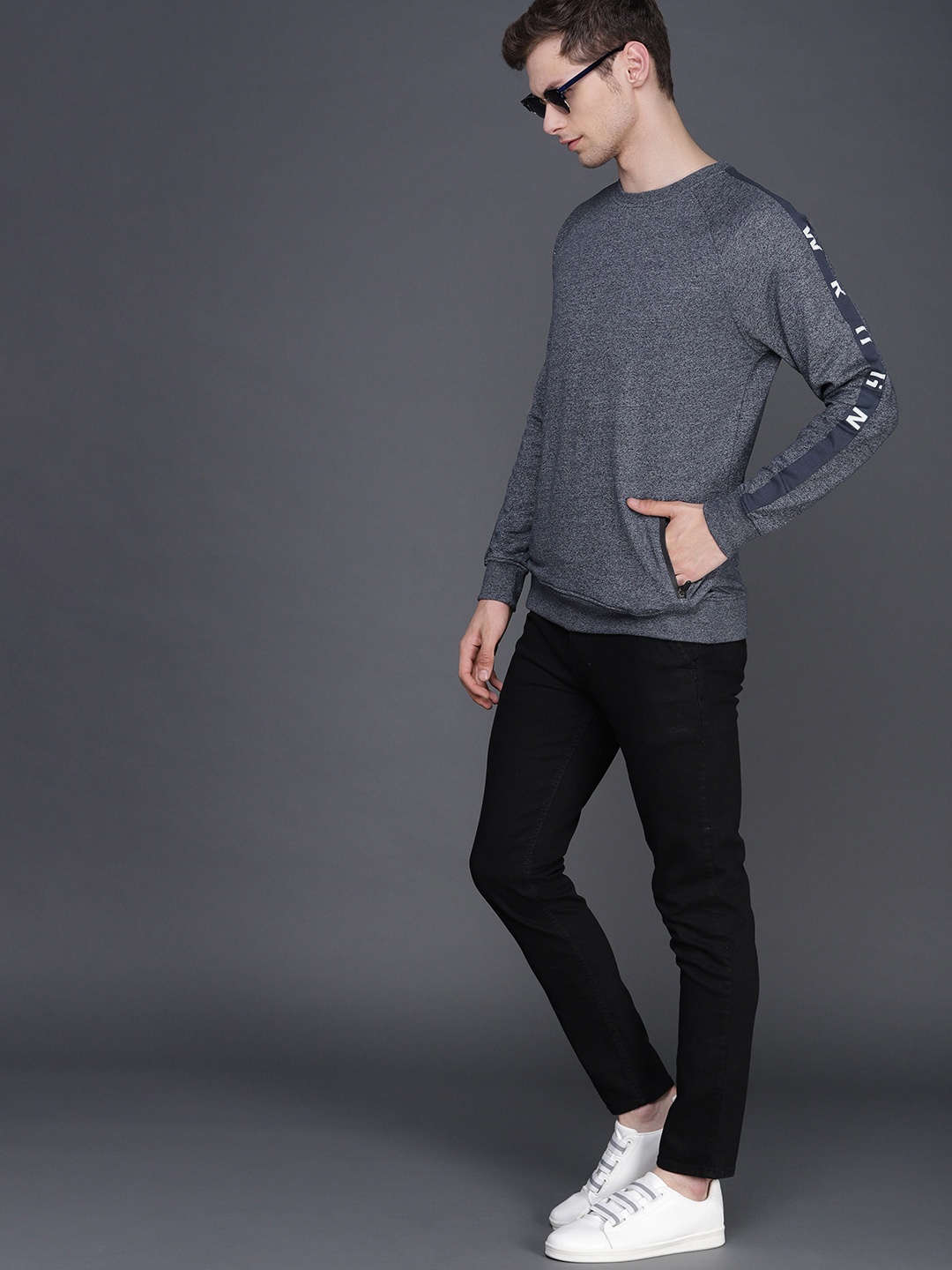 

WROGN Men Blue Solid Sweatshirt
