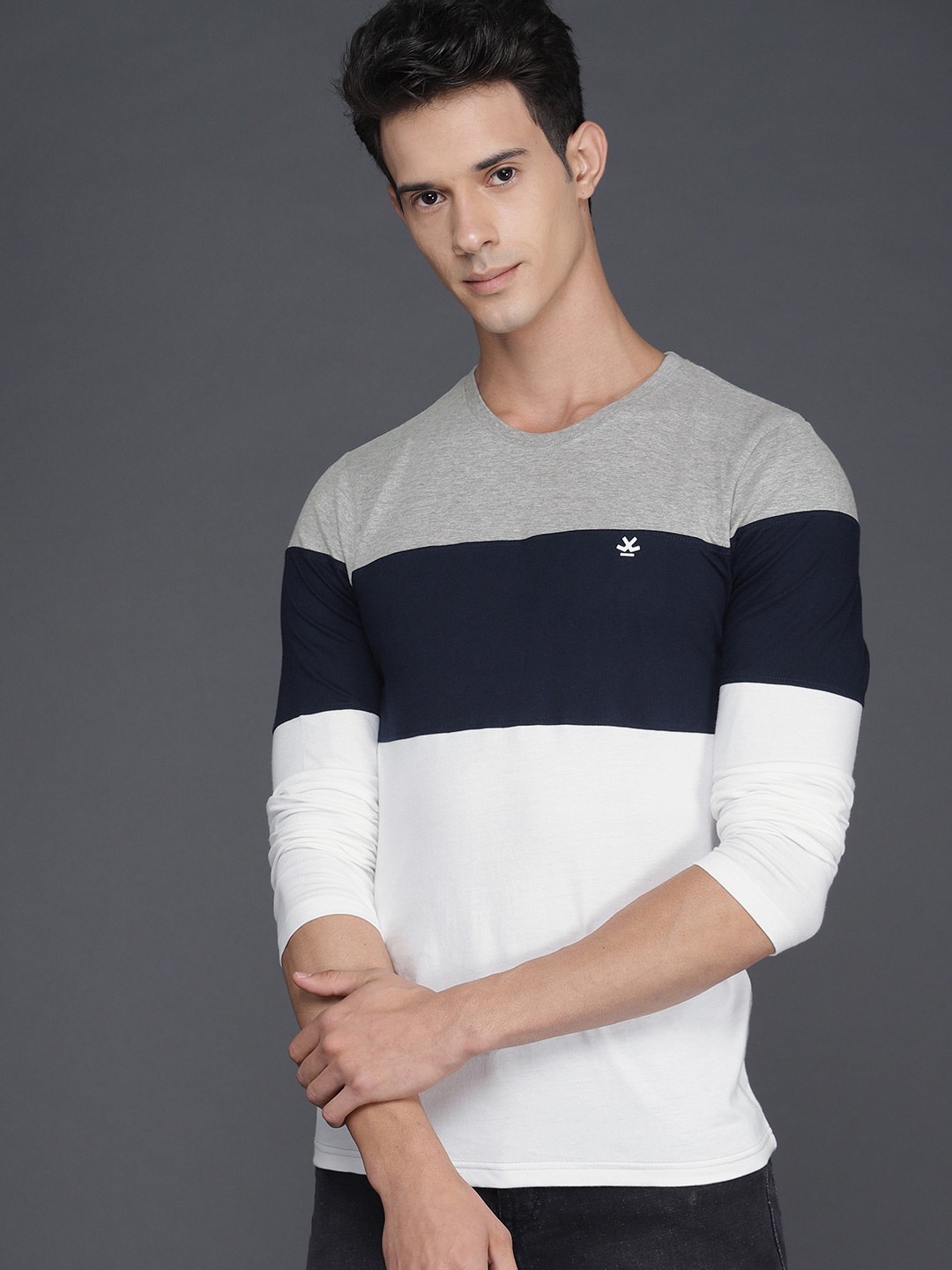 

WROGN Men White Grey Melange Colourblocked Round Neck Pure Cotton T-shirt