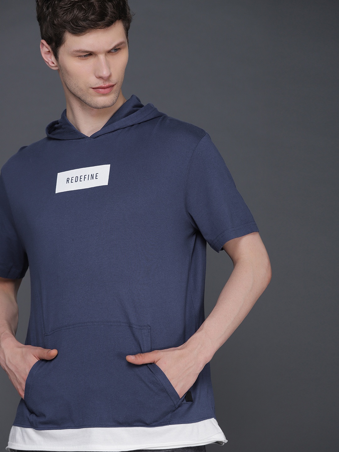 

WROGN Men Blue Printed Hood Slim Fit Pure Cotton T-shirt