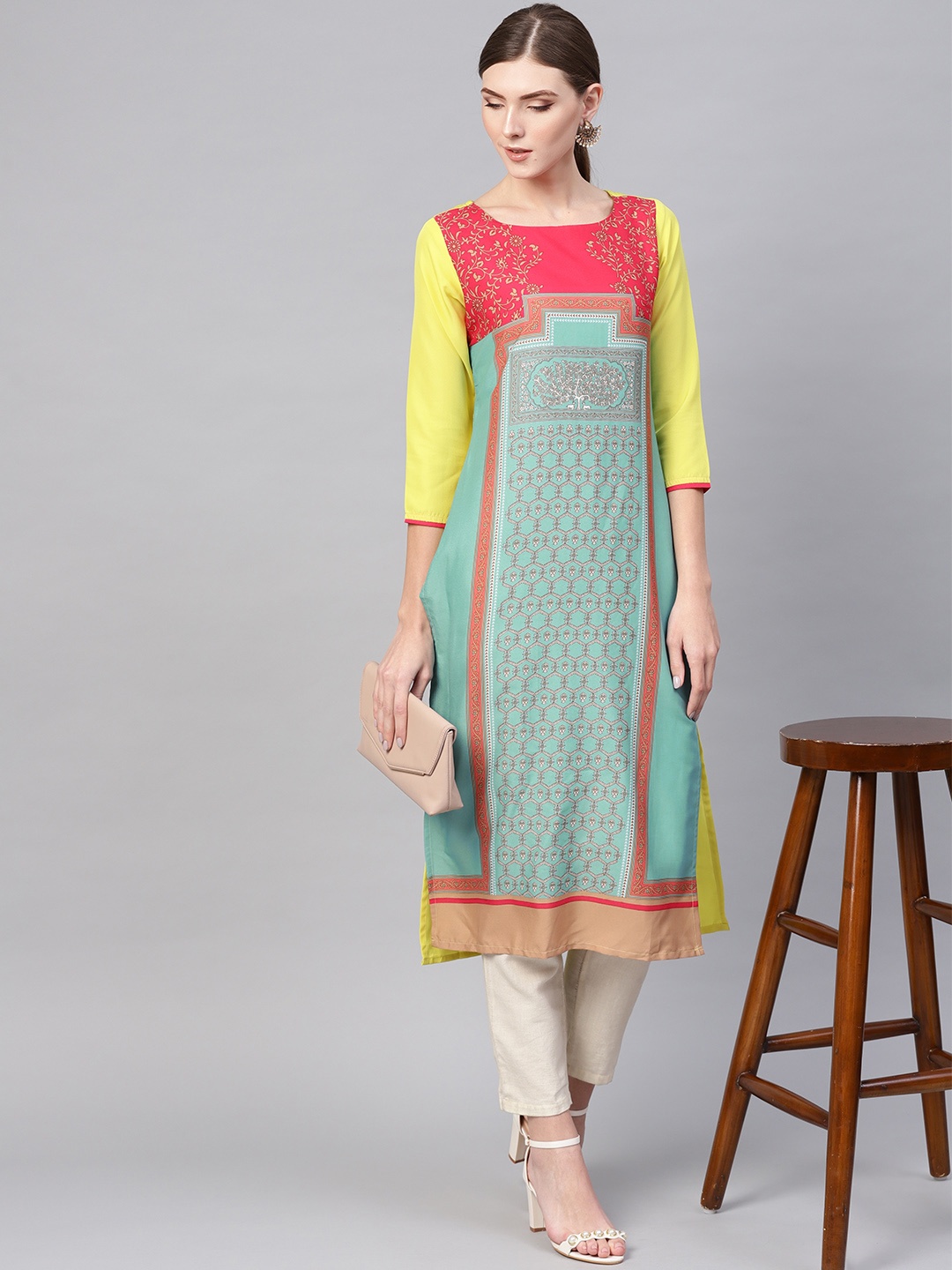 

AHIKA Women Green & Red Printed Straight Kurta