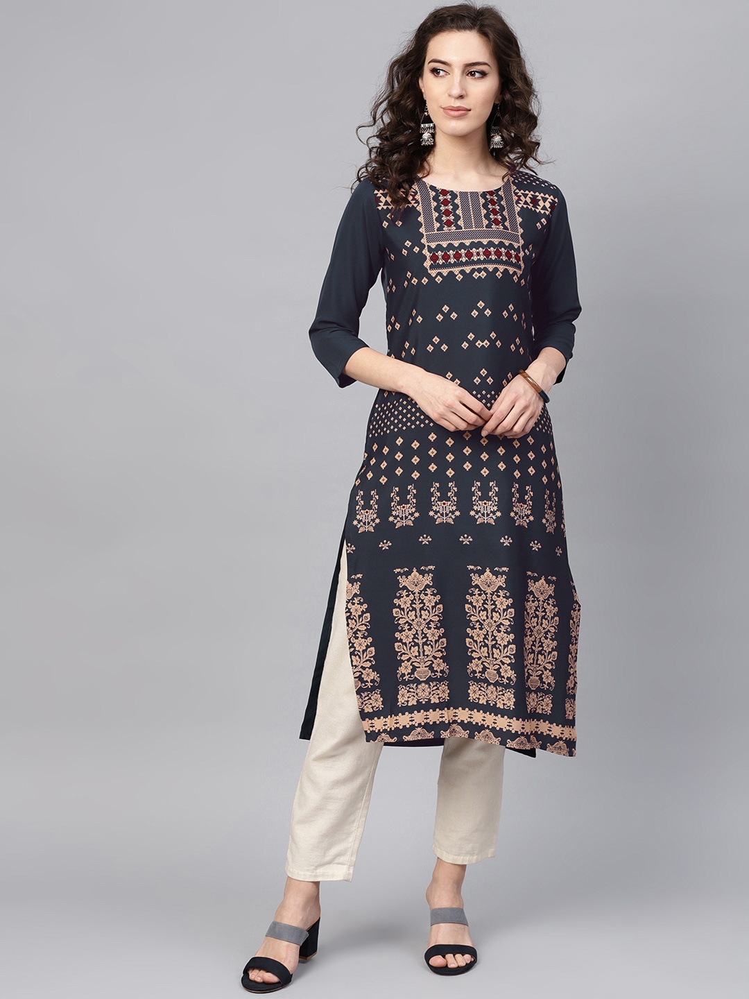 

AHIKA Women Navy Blue & Beige Printed Straight Kurta