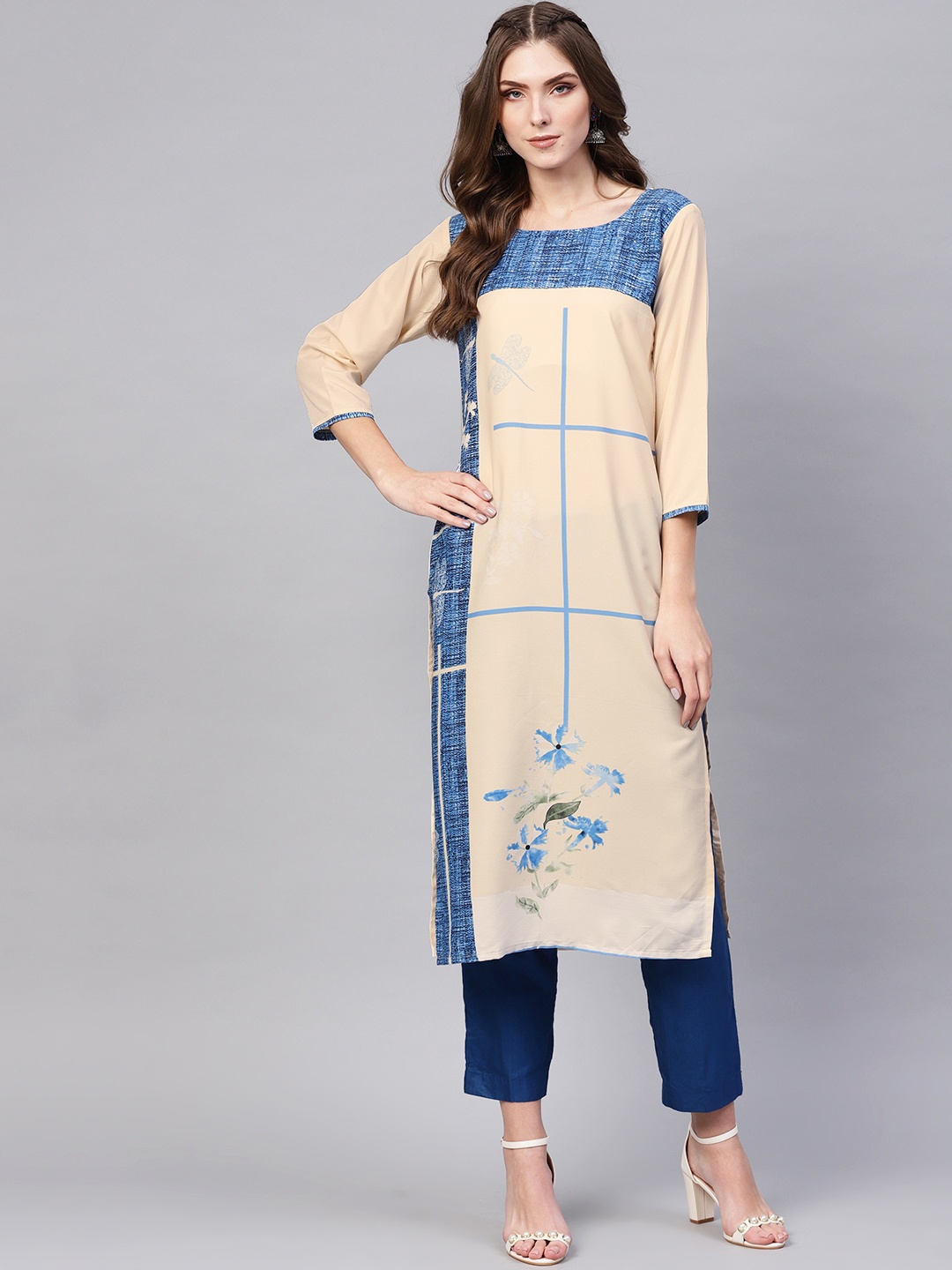 

AHIKA Women Cream-Coloured & Blue Floral Printed Straight Kurta