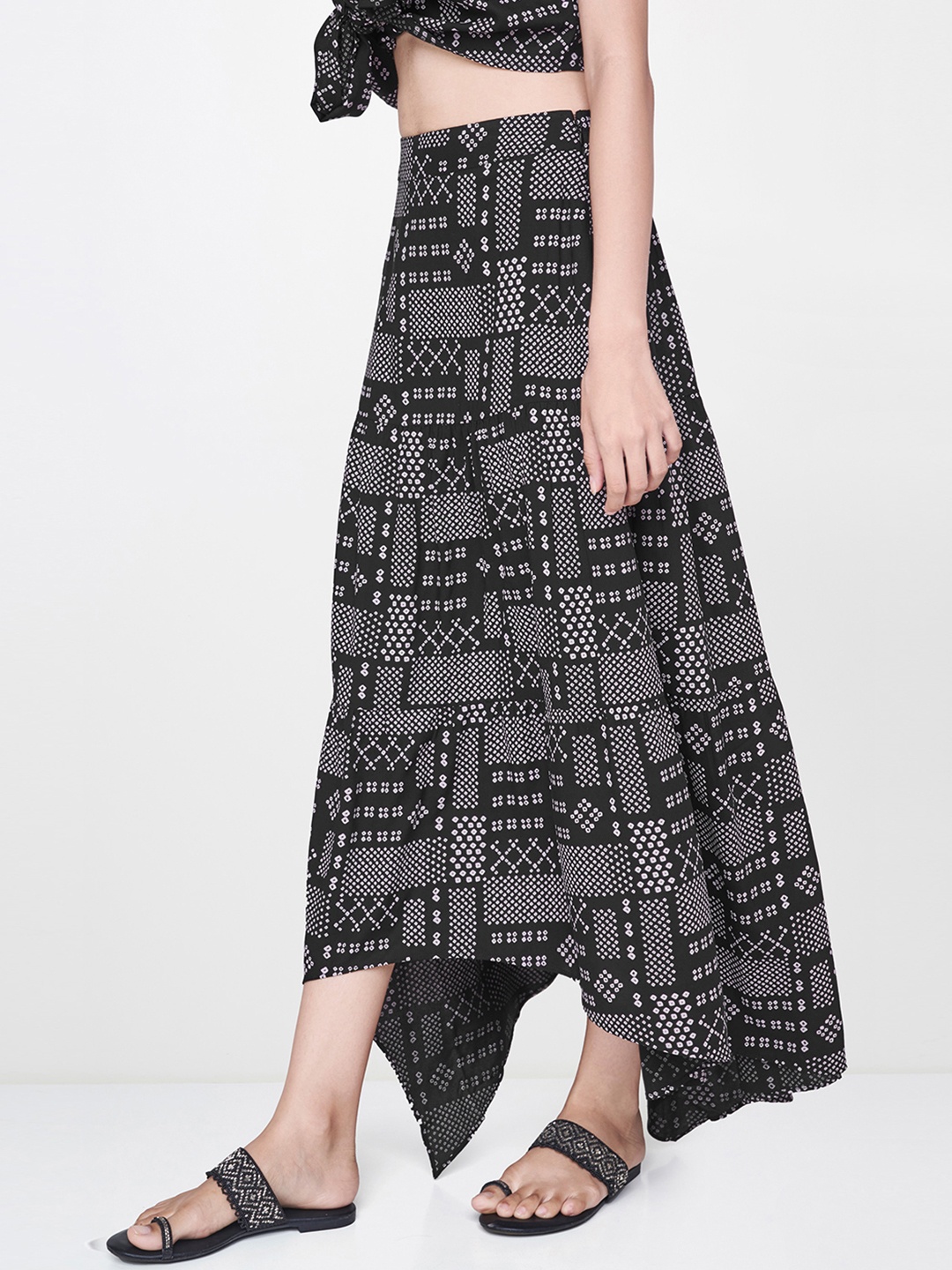 

Global Desi Women Black & Pink Printed A-Line Skirt