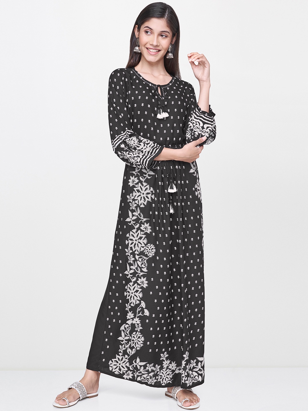 

Global Desi Women Black & Grey Maxi Dress