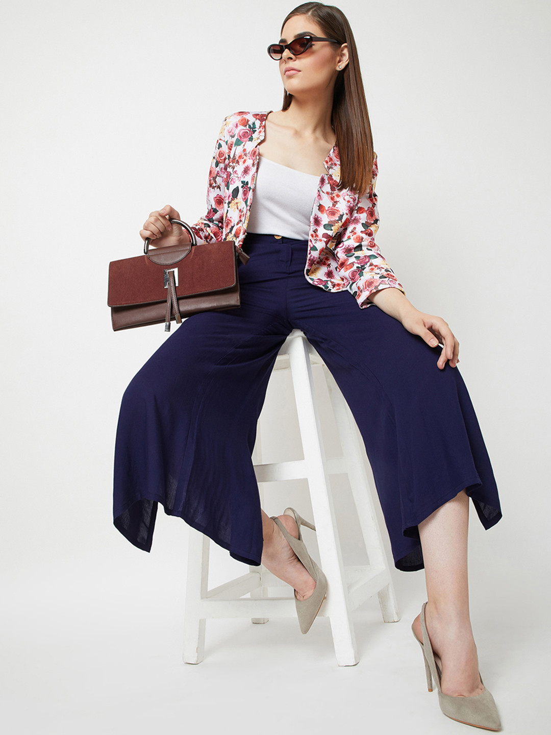 

Miss Chase Women Navy Blue Regular Fit Solid Culottes