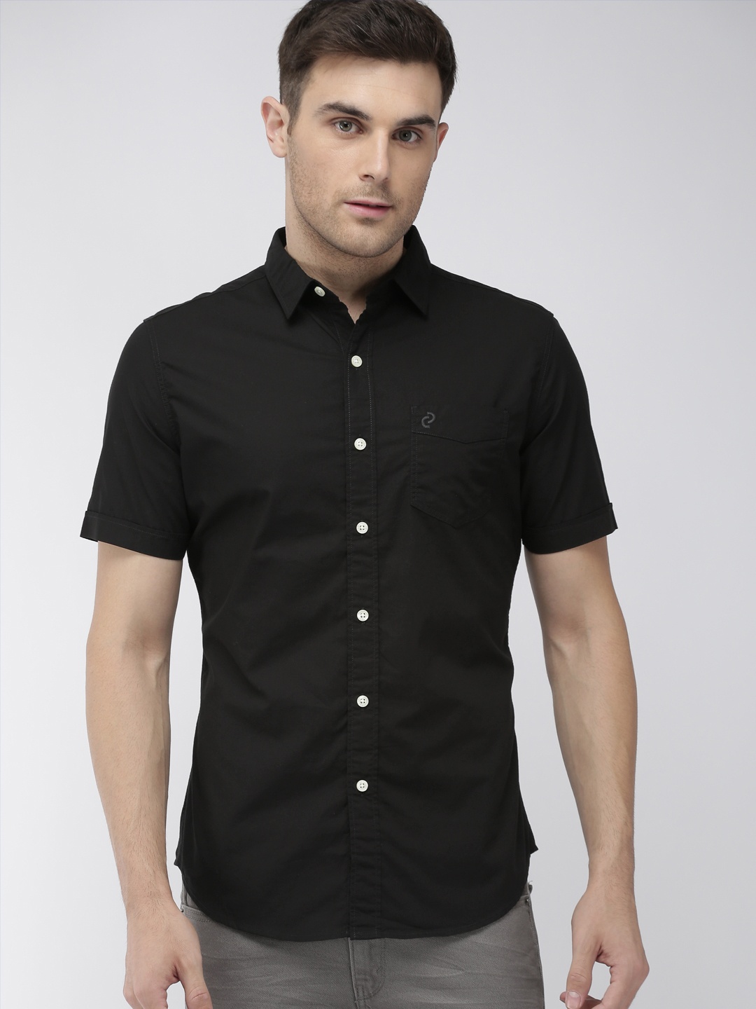 

Denizen From Levis Men Black Regular Fit Solid Casual Shirt