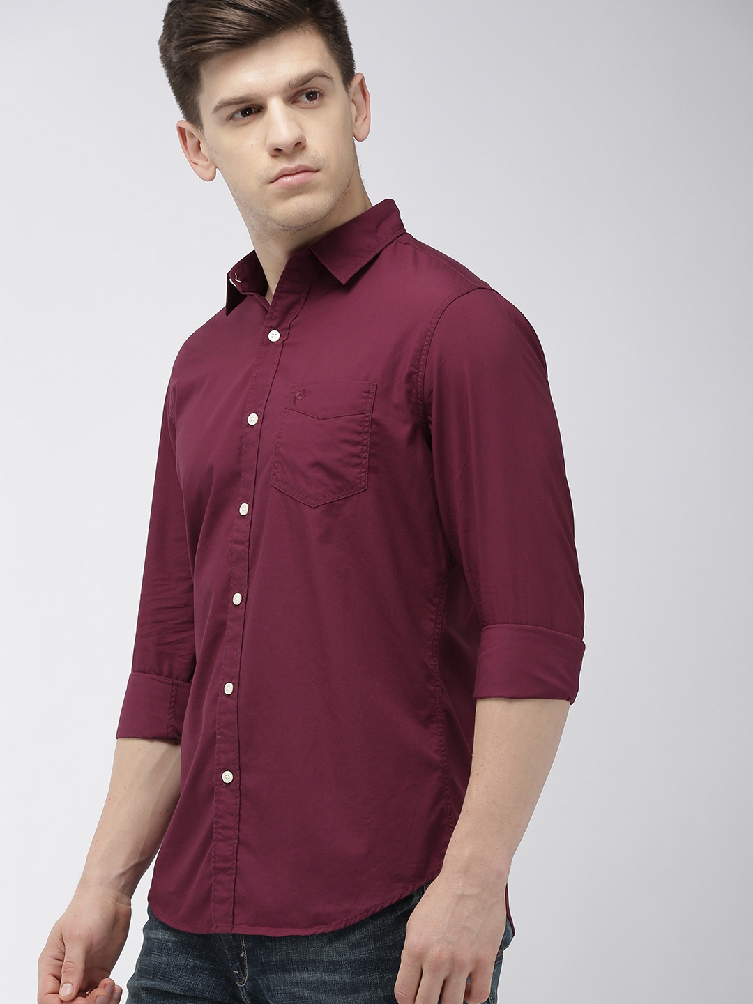 

Denizen From Levis Men Maroon Regular Fit Solid Casual Shirt