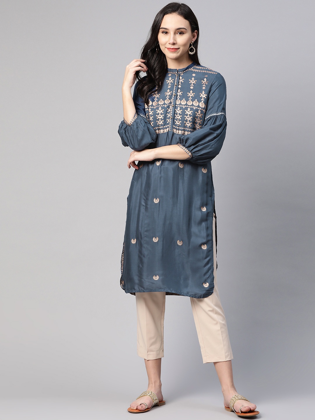 

W Women Navy Blue & Golden Printed Straight Kurta