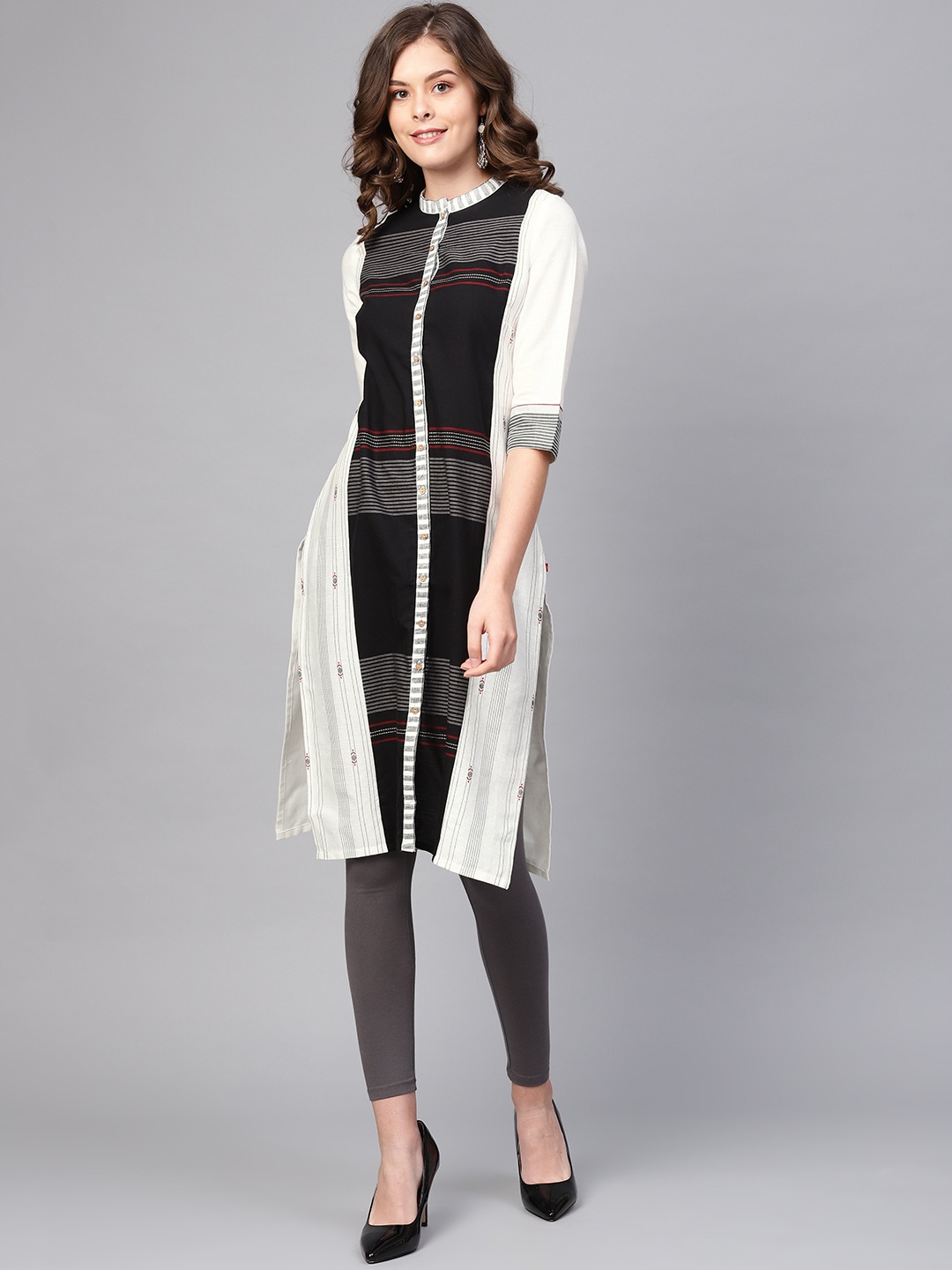 

W Women White & Black Striped Straight Kurta