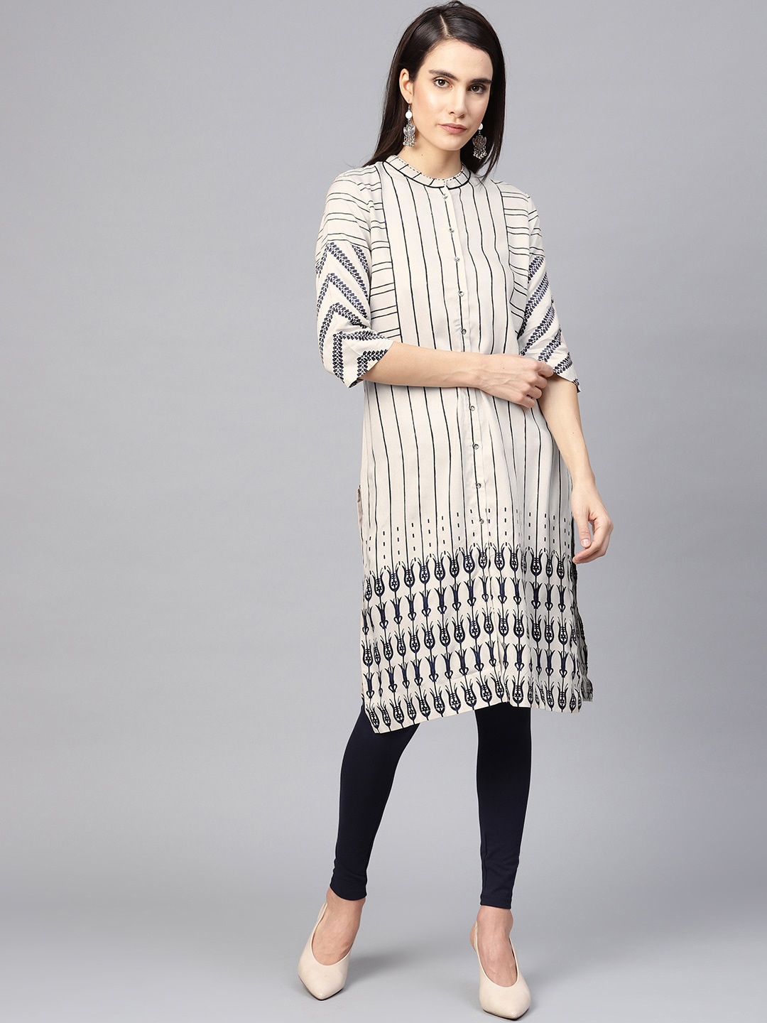 

W Women Grey & Navy Blue Striped Straight Sustainable Kurta