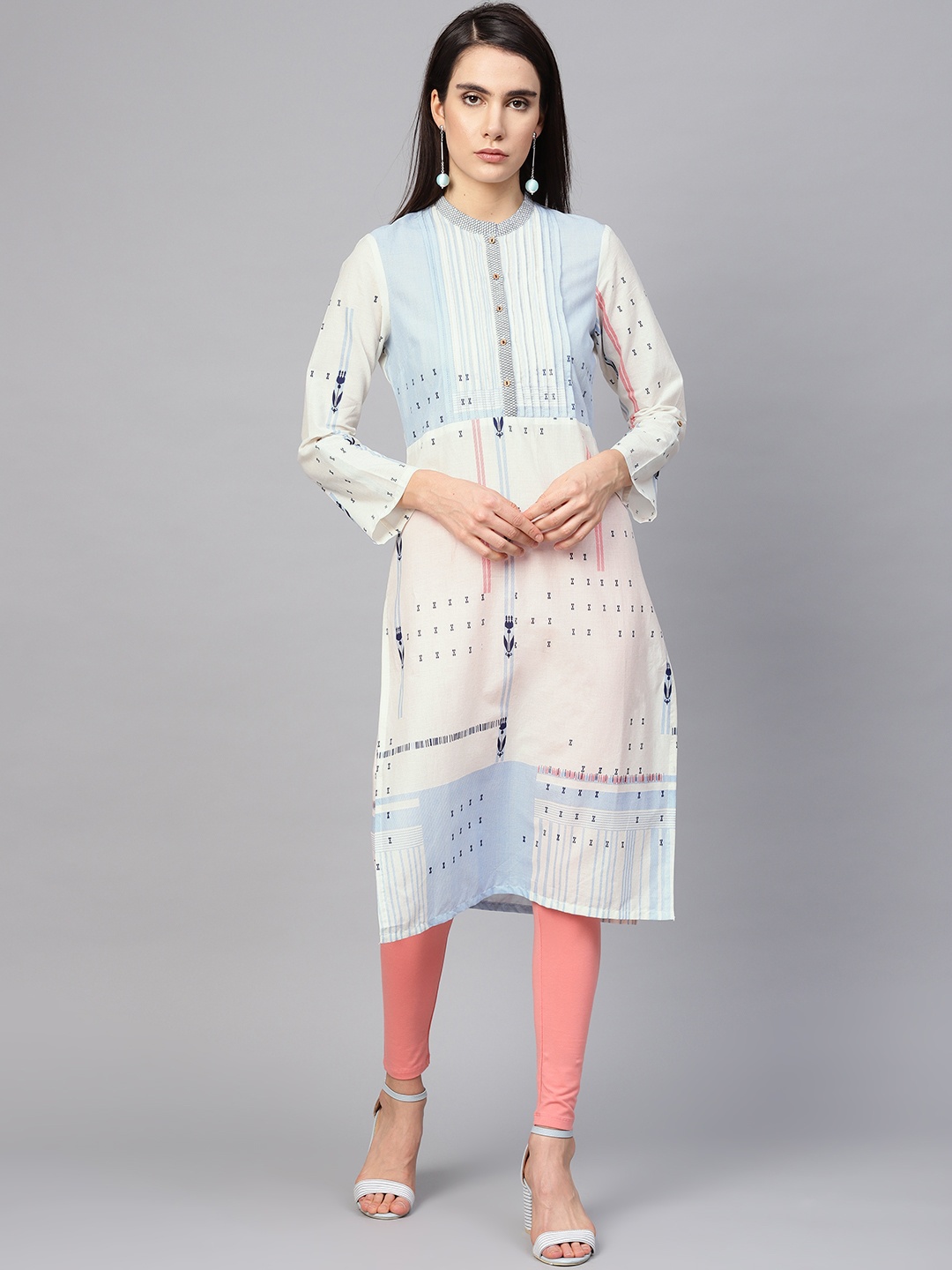 

W Women White & Blue Printed Straight Kurta