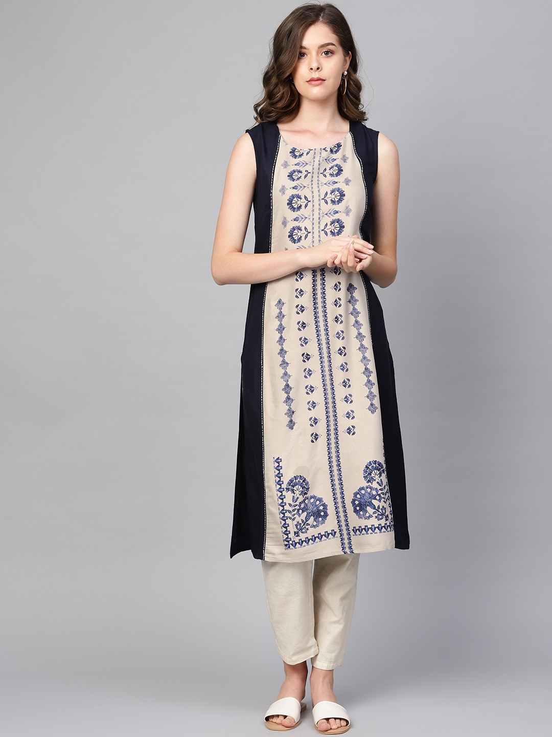 

W Women Grey & Navy Blue Printed Straight Kurta