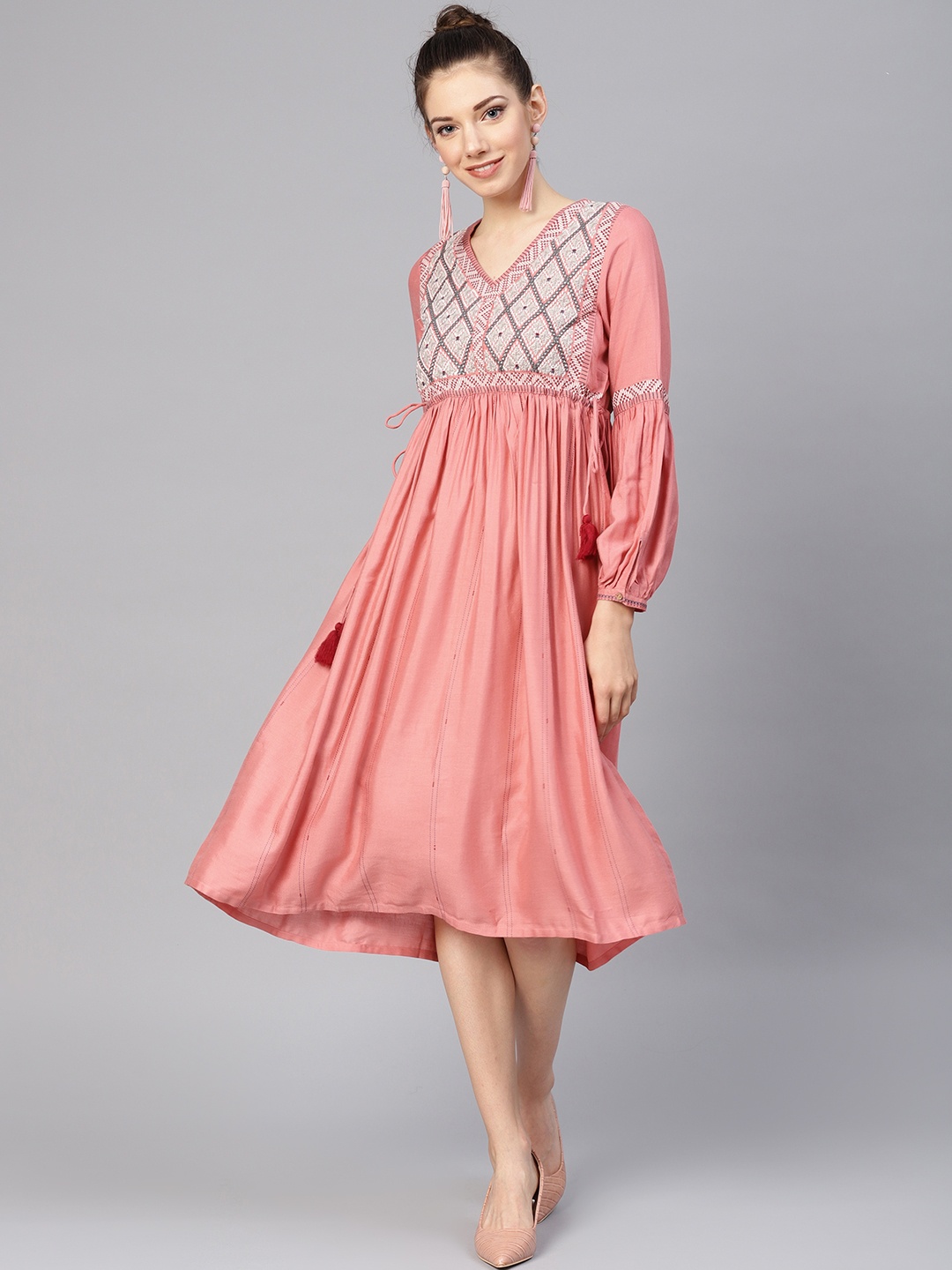 

W Women Pink & Grey Solid Empire Dress