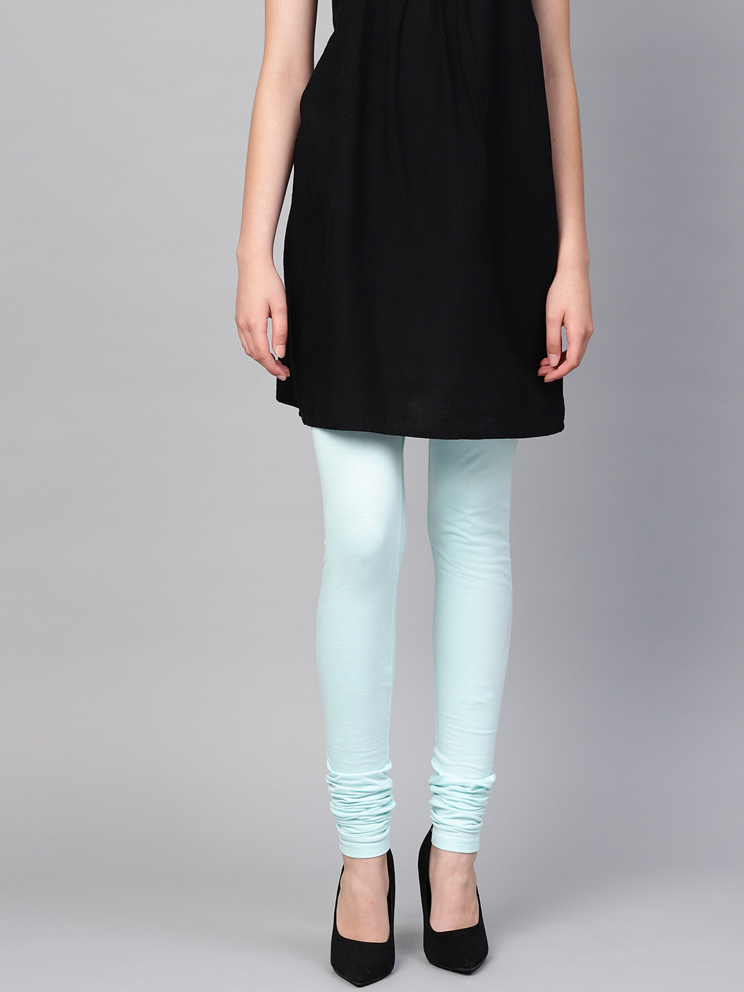 

W Women Blue Solid Churidar Leggings