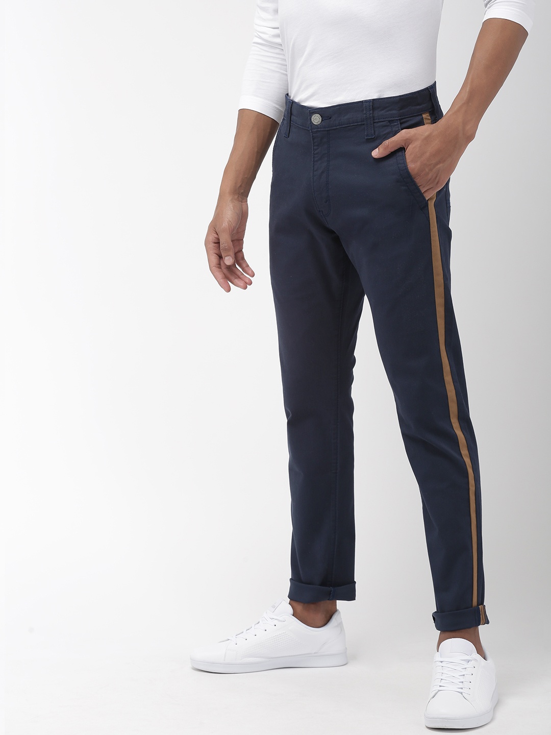 

Denizen From Levis Men Navy Blue 286 Slim Tapered Fit Clean Look Stretchable Jeans