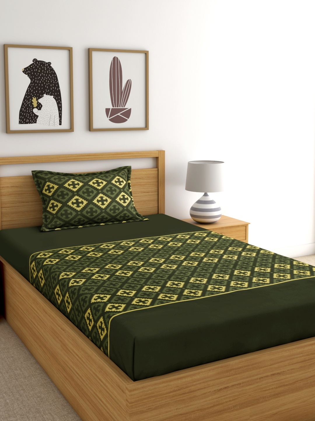 

Home Ecstasy Green Geometric 140 TC Cotton 1 Single Bedsheet with 1 Pillow Covers