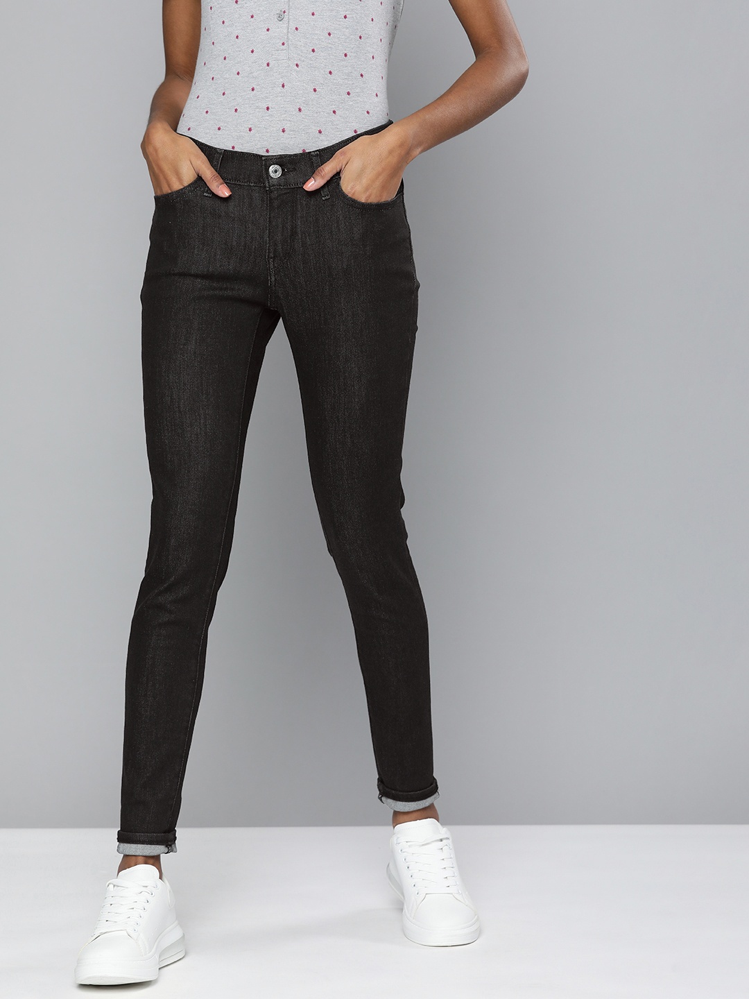 

Levis Women Black 710 Super Skinny Fit Mid-Rise Light Fade Stretchable Jeans