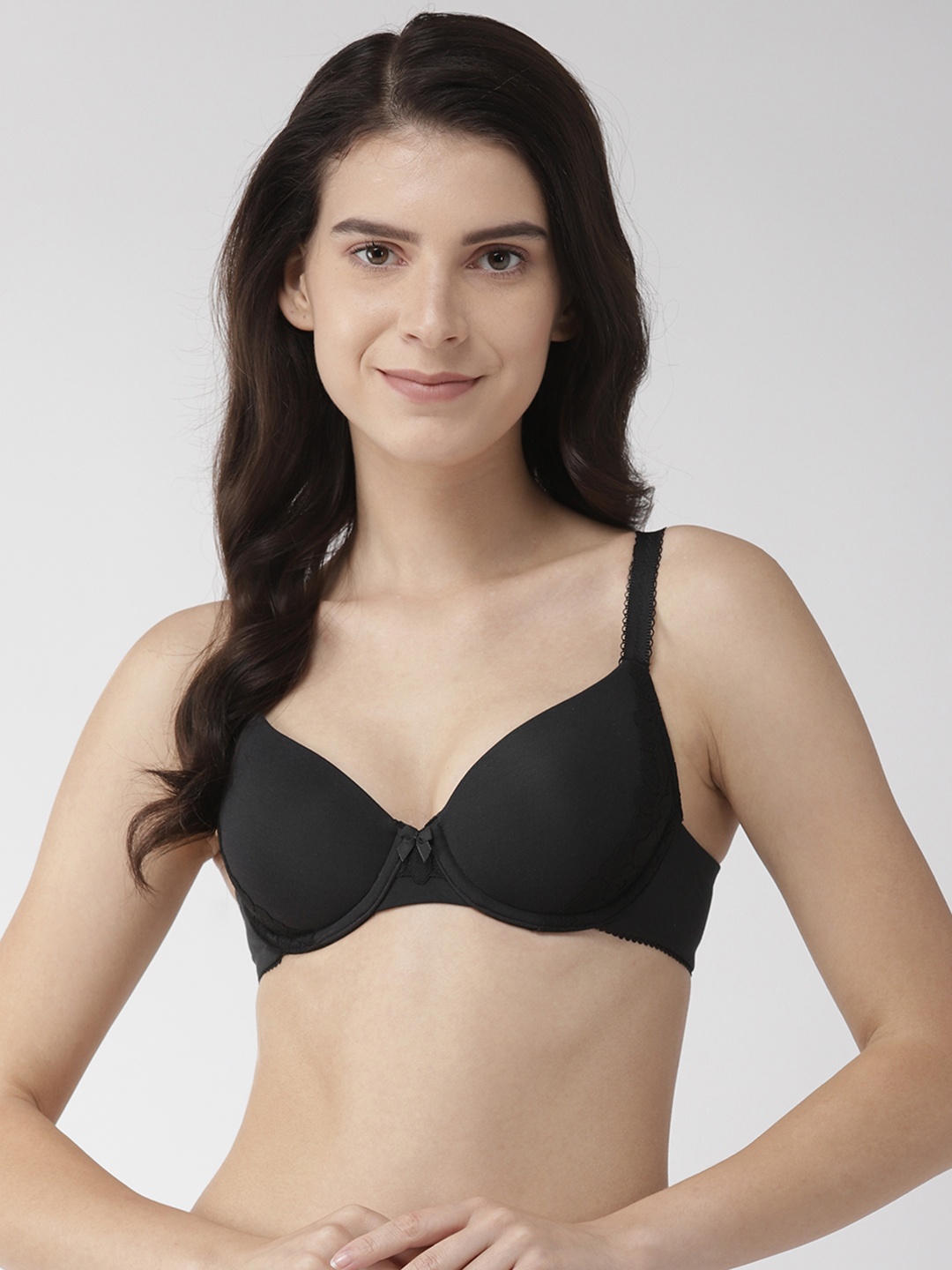 

Marks & Spencer Black Solid Underwired Lightly Padded T-shirt Bra T332110