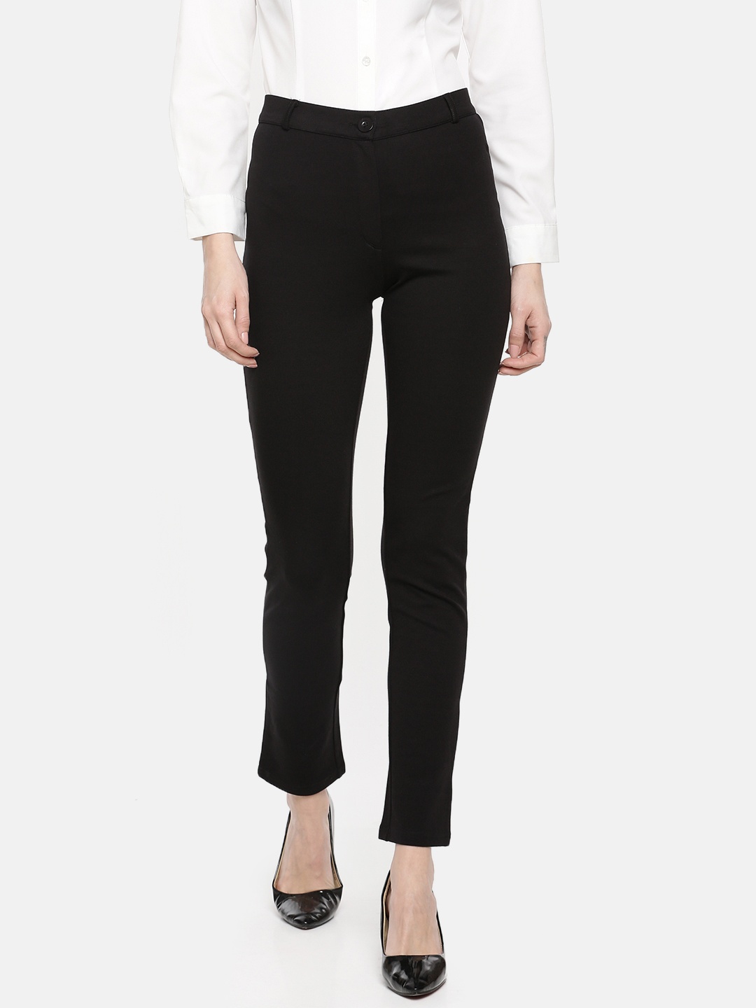 

AND Women Black Regular Fit Knitted Solid Regular Trousers