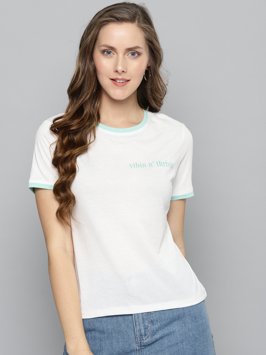 

Besiva Women White Solid Round Neck T-shirt